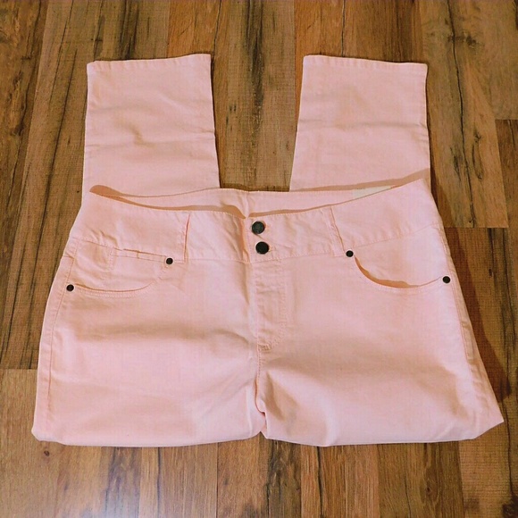 Talbots Denim - NWT Talbots Light Pink Size 16W Crop Jeans